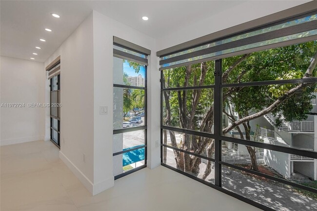 Building Photo - 17620 Atlantic Blvd