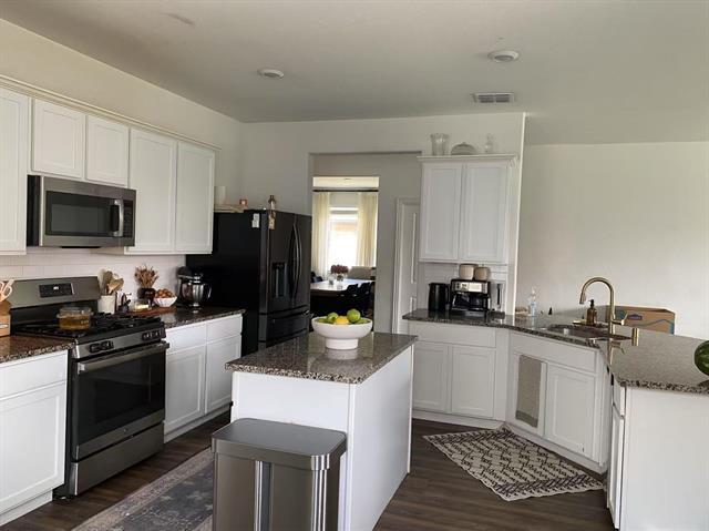 Building Photo - 5908 Pensby Dr