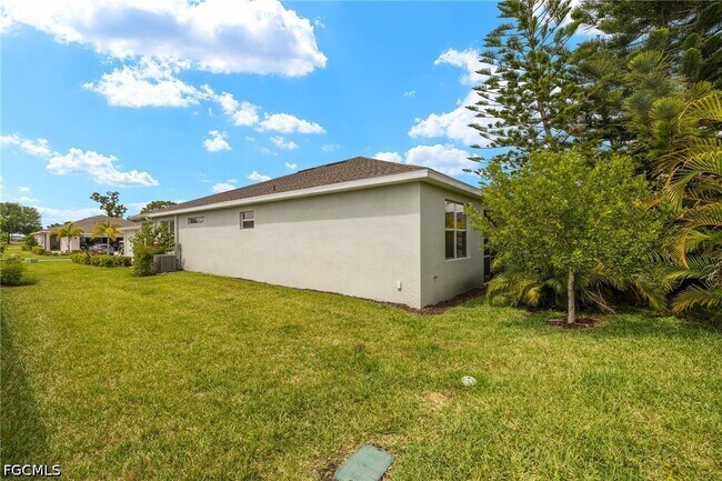 Building Photo - 9077 Leatherwood Loop