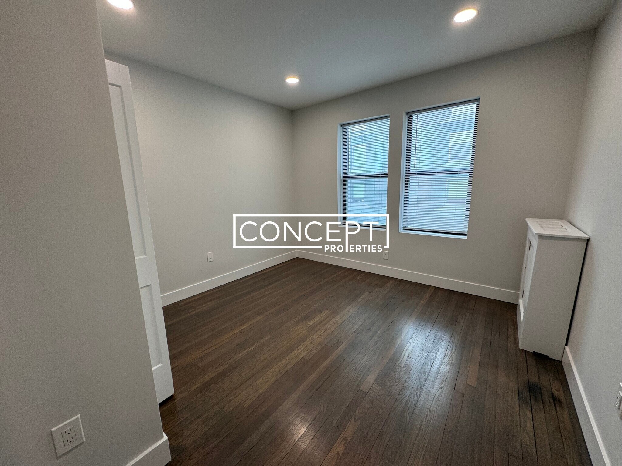 Building Photo - 11 Peterborough St