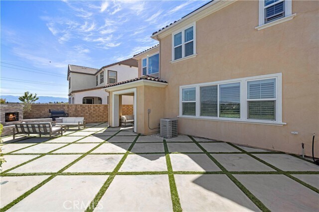 Building Photo - 24151 Paseo del Rancho Dr