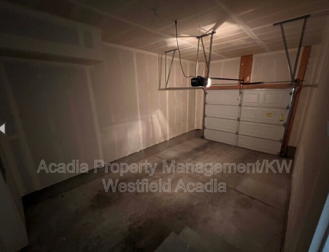 Building Photo - 14891 S Tumble Rock Way
