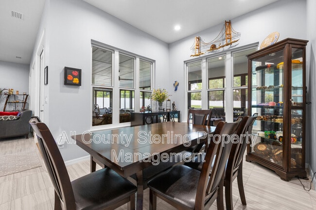 Building Photo - 4089 NW River Sebastian Ln