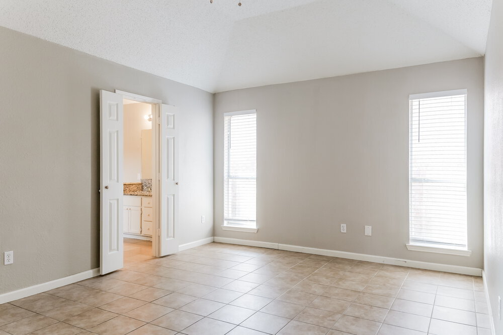 Building Photo - 7608 Honeybee Ln