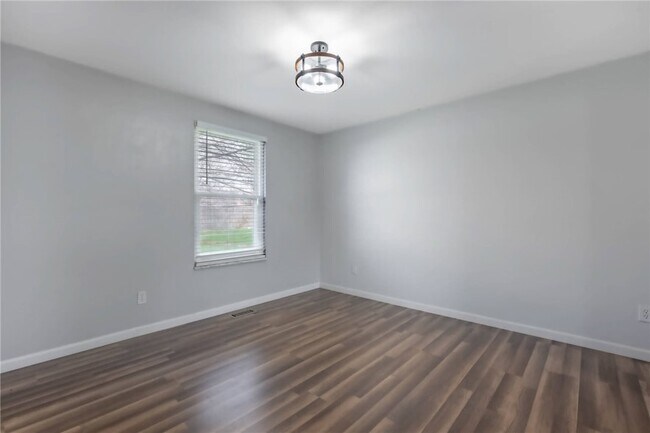 Building Photo - 6117 Charlesgate Rd