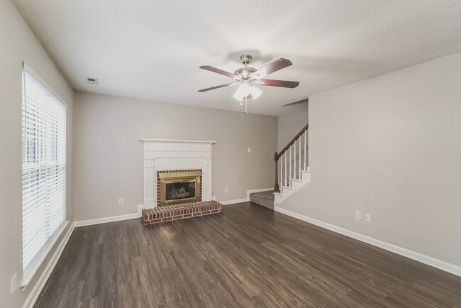 Building Photo - 15009 Arrowgrass Way