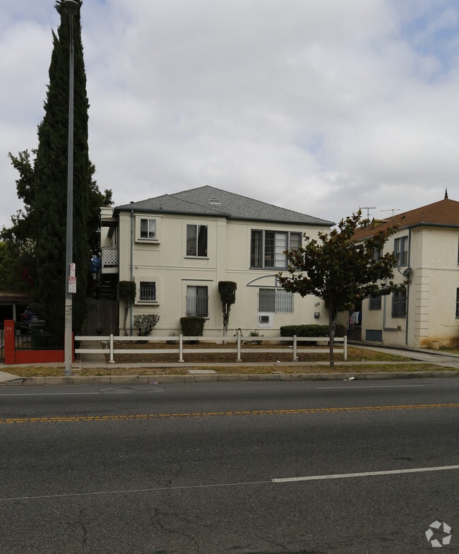 Building Photo - 933 S Wilton Pl