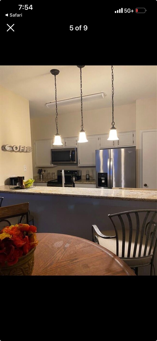 Building Photo - 580 Wilcrest Dr