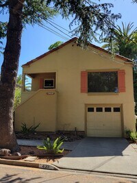 Building Photo - Spacious 2-bedroom, 1-bathroom home in Rodeo