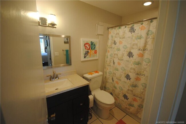 Building Photo - 5333 SE Miles Grant Rd