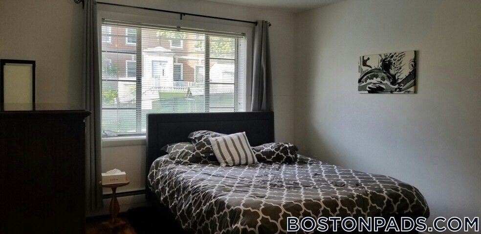 Building Photo - 50 Evergreen St