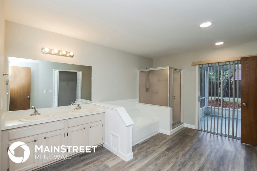 Building Photo - 2059 Allegheny Cir