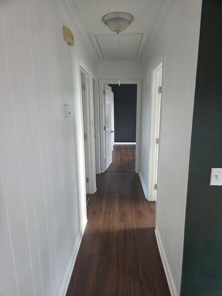 Building Photo - 26 Station Rd