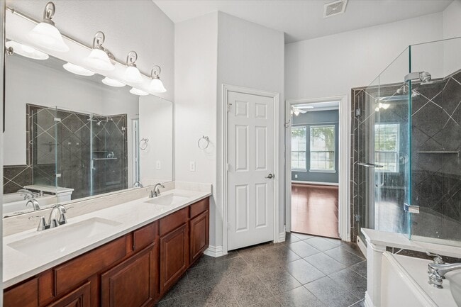 Building Photo - 16027 Powder Springs Ln