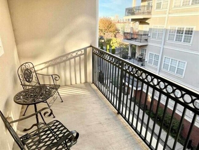 Building Photo - 75 Shoemaker Ct