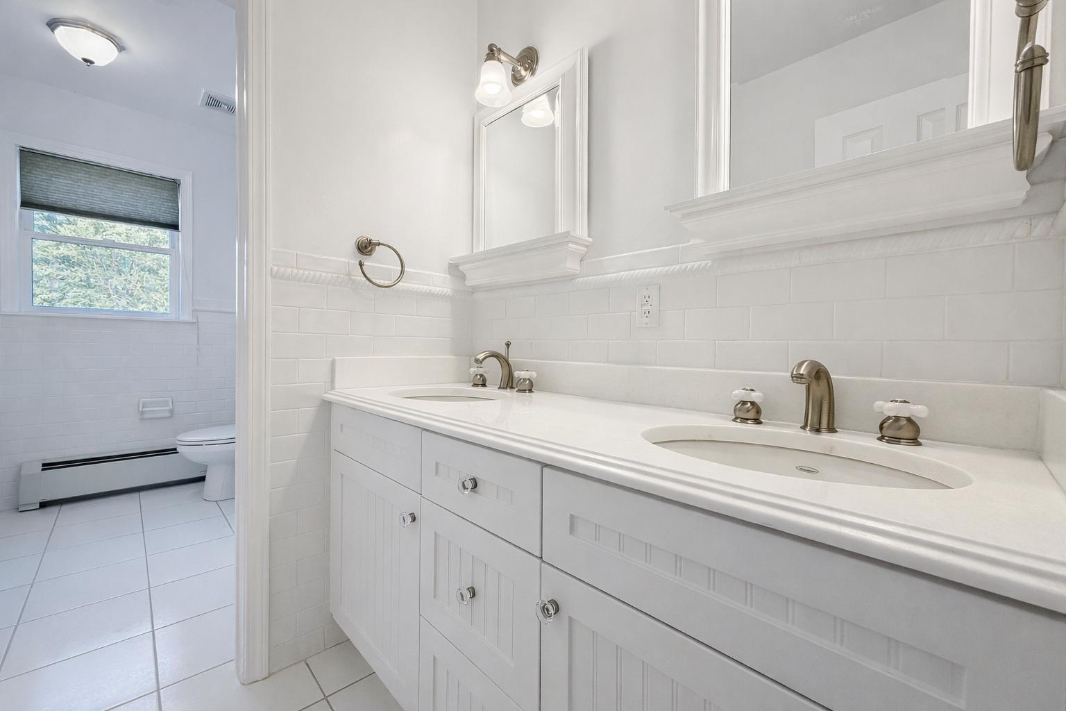 Building Photo - 12 Fortune Way