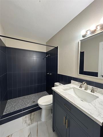 Building Photo - 5556 Mac Arthur Dr