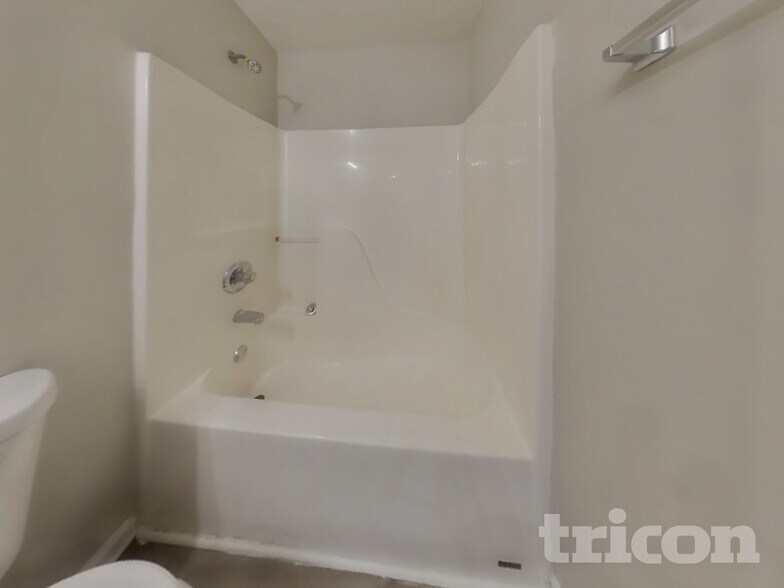 Building Photo - 40 Shenandoah Dr