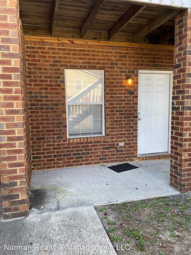 221 Magnolia Plantation Ct 221 Magnolia Plantation Ct Hinesville GA