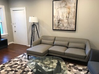 Interior Photo - 860 Briarcliff Rd