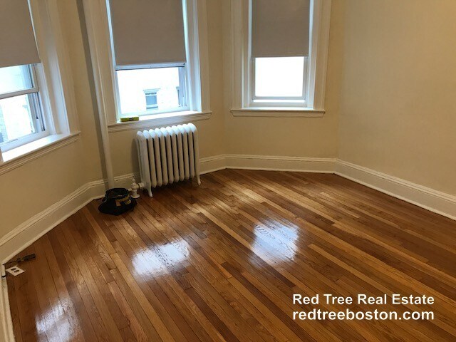 Building Photo - 1179 Boylston St