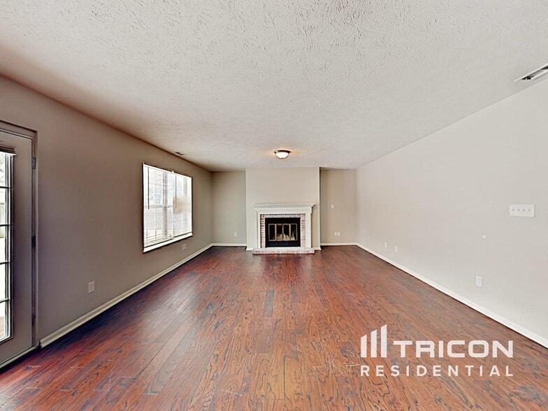 Building Photo - 3737 W 42nd Terrace