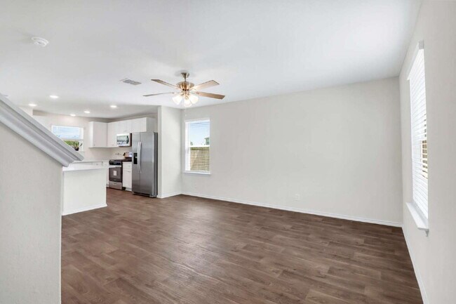 Building Photo - 14307 Little Sandstone