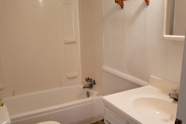 Building Photo - 1448 Van Voorhis Rd