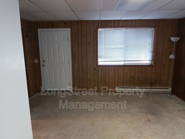 Building Photo - 1530 NW 27th St