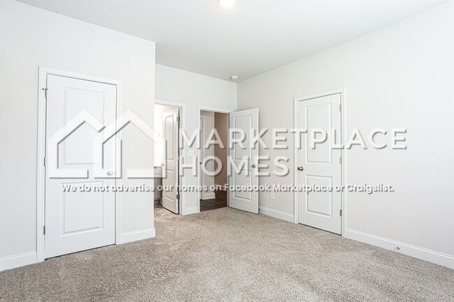 Building Photo - 6265 Trickle Bnd