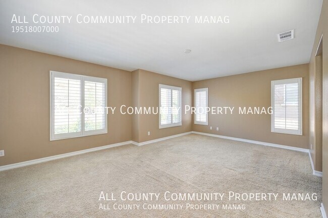 Building Photo - 34322 Heather Ridge Rd