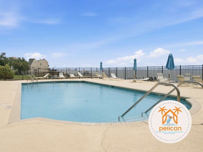 Building Photo - 825 Bayshore Dr