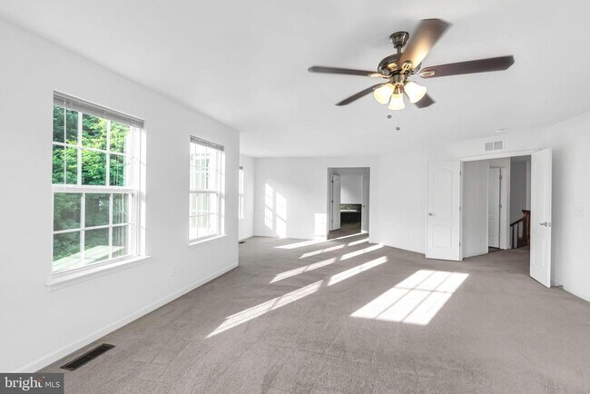 Building Photo - 40560 Aldie Springs Dr