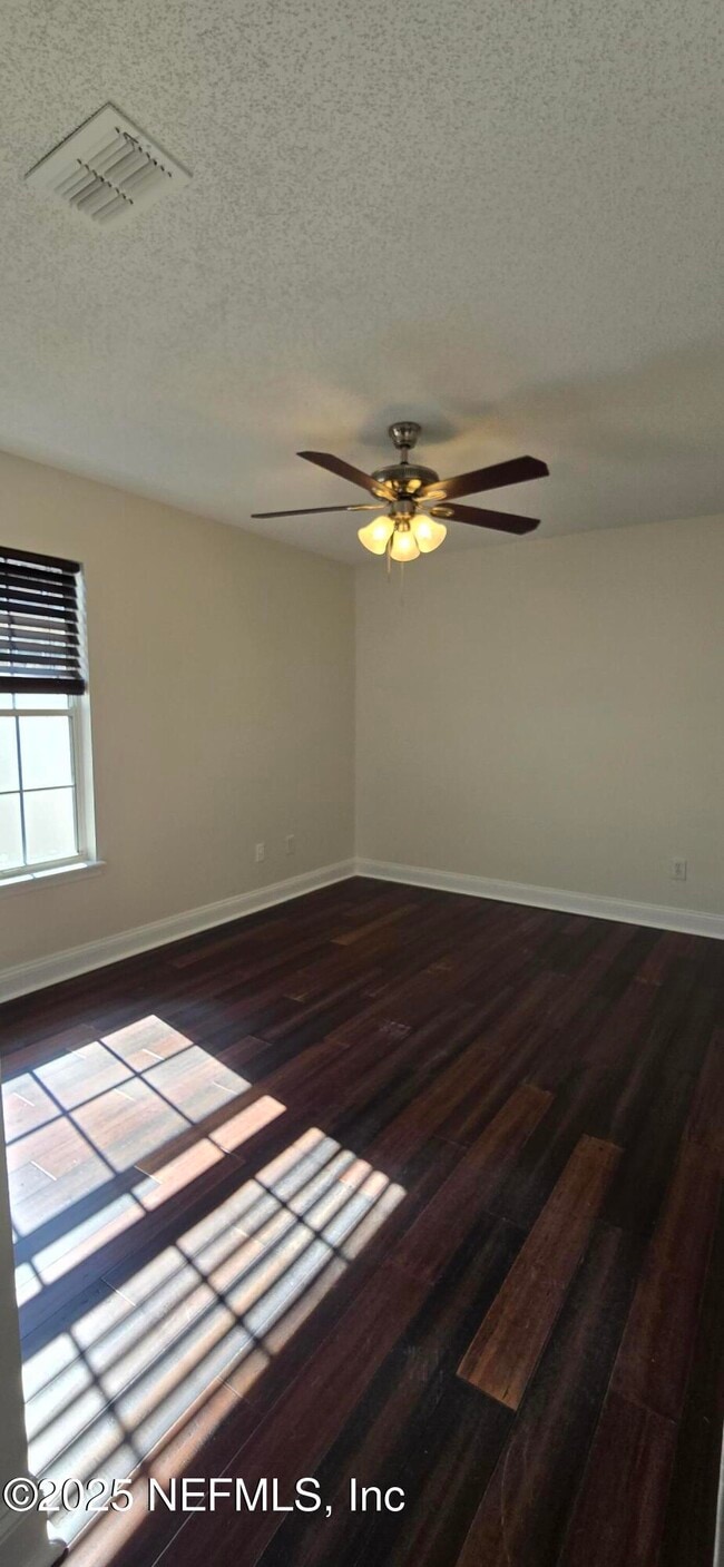 Building Photo - 11579 Alexis Forest Dr E