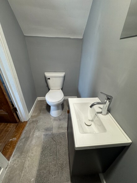 Building Photo - 17126 San Juan Dr