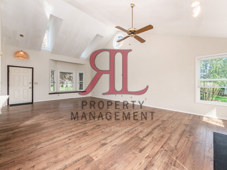 Building Photo - 7448 Gardenview Pl