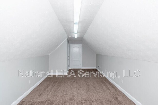 Building Photo - 80 Ashton Pl