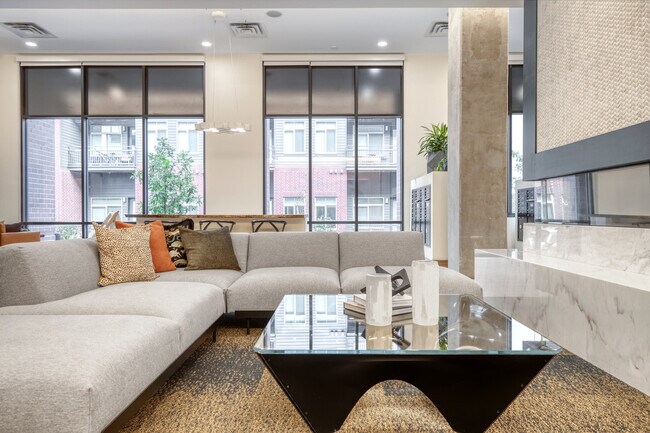 Building Photo - 3000 Pearl Pkwy