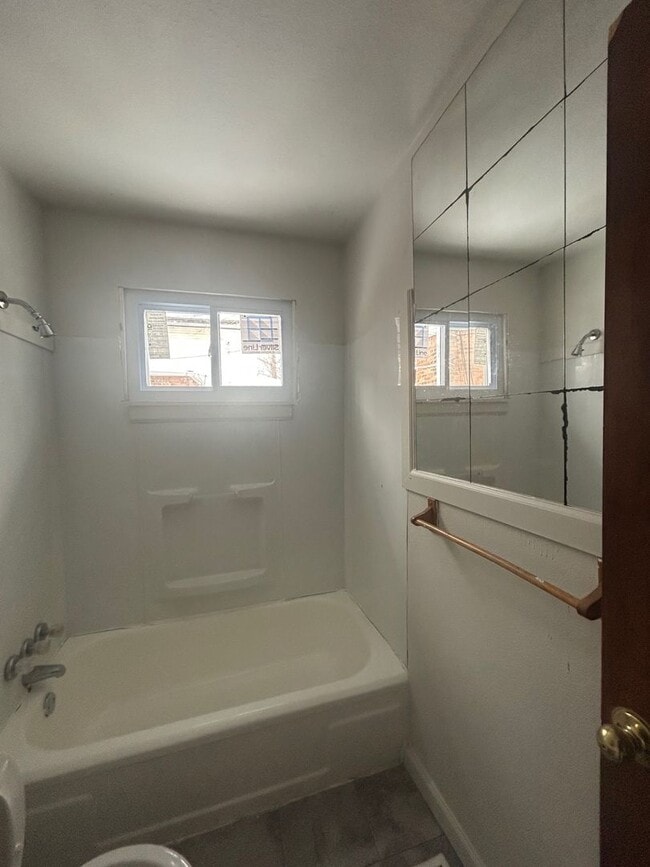 Building Photo - Charming 3-Bedroom Single Family Home – Your Perfect Space Awaits!