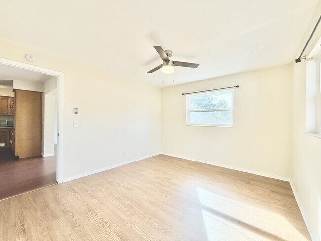 Building Photo - 13788 Montego Dr