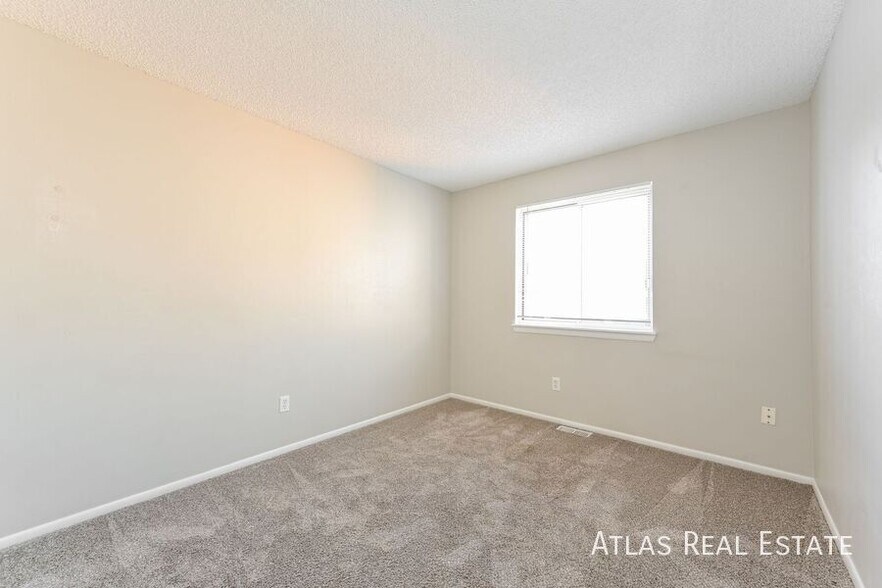 Building Photo - 19115 E Milan Cir