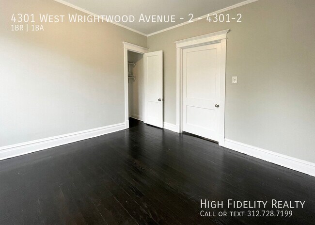 Building Photo - 4301 W Wrightwood Ave