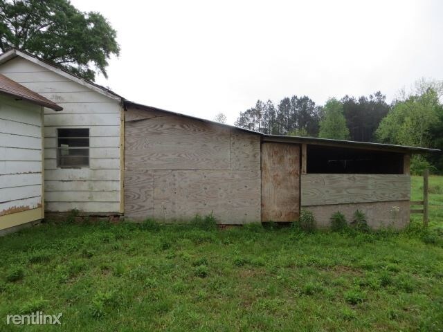 Building Photo - 3 br, 1.5 bath House - 244 Lower Myrick Rd