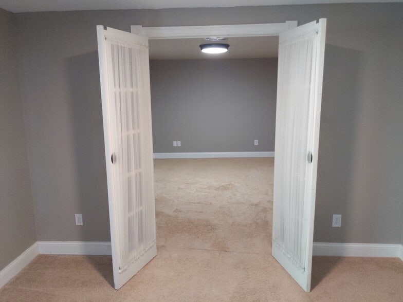 Building Photo - 4911 Copen Dr