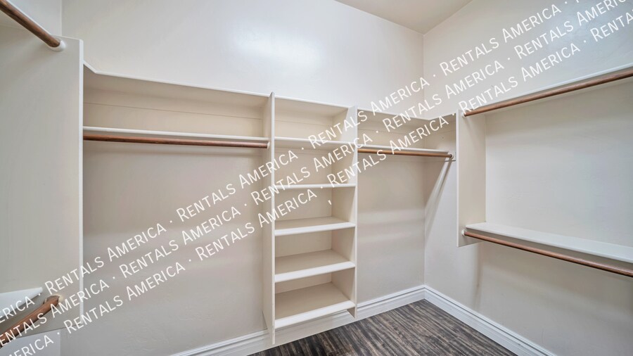 Building Photo - 10430 E Rita Ranch Crossing Cir