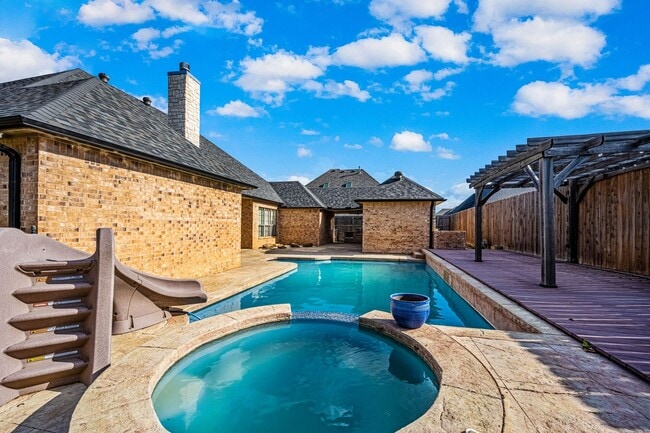 Building Photo - 404 NW 76th- Hot new listing!