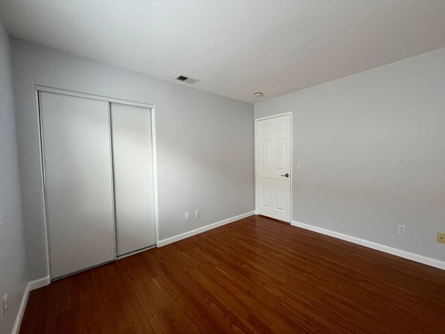 Building Photo - Spacious 4-Bedroom Home in Mira Mesa – Tam...