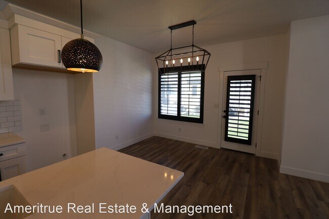 Building Photo - 3 br, 2.5 bath House - 1797 N 3780 W