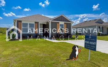 Building Photo - Home for Rent in Tuscaloosa, AL!!! COMING SOON!