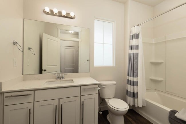 Building Photo - **Charming Rental Home in Highly Desirable...